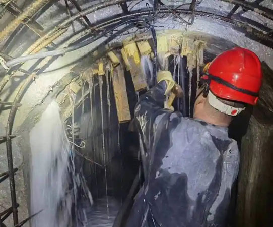 竟陵街道大坝堵漏