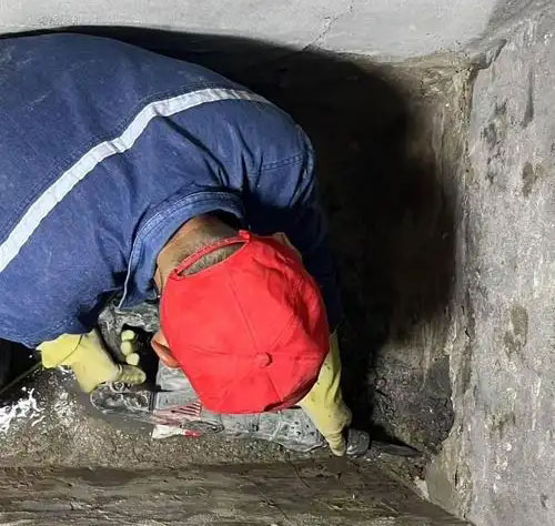 竟陵街道电缆沟堵漏