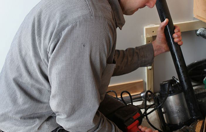 竟陵街道简仓堵漏